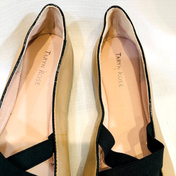 Taryn Rose Black and Beige Flat Shoes with Elastic Criss Cross Straps Size 11 - Picture 11 of 12